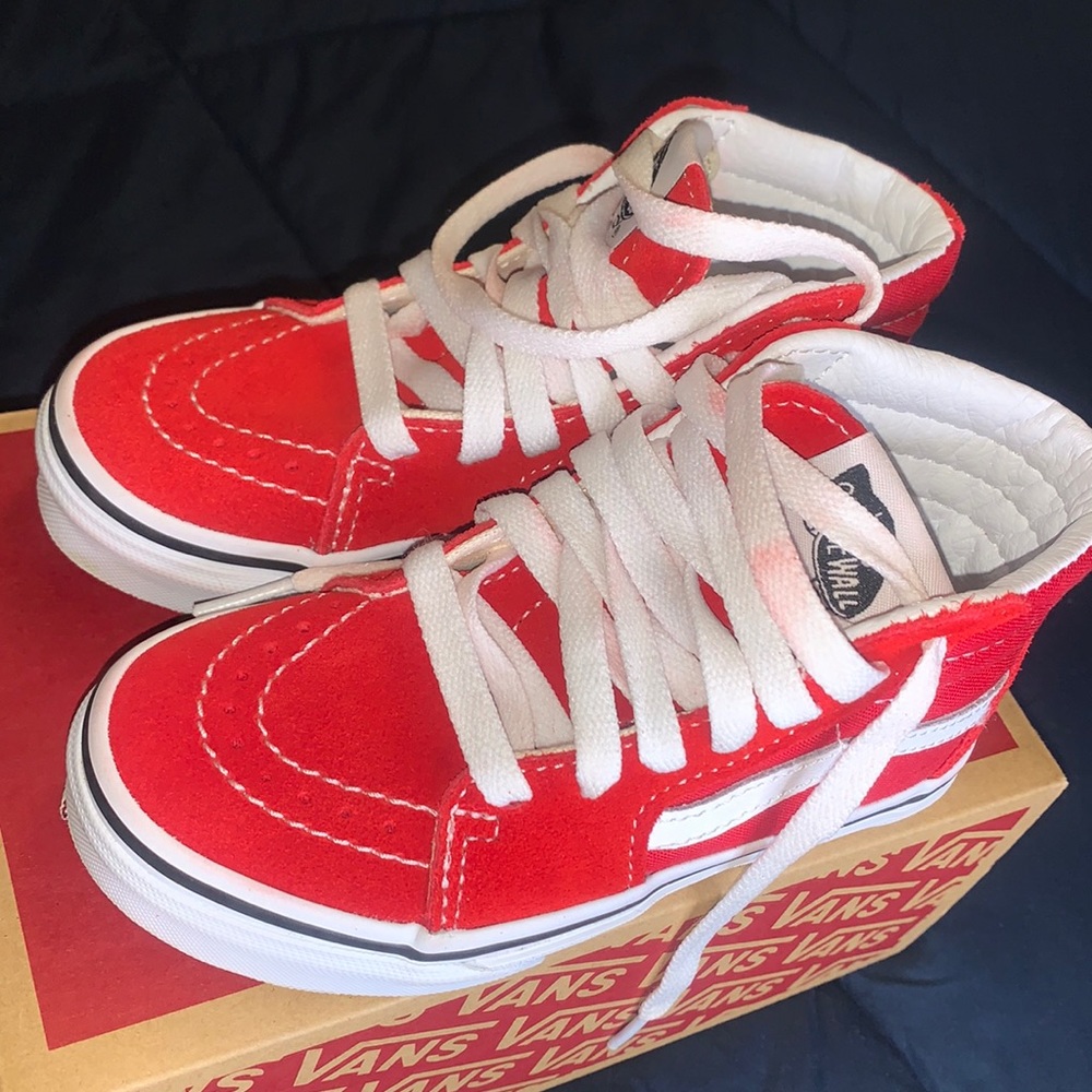 Sk8-Hi Vans